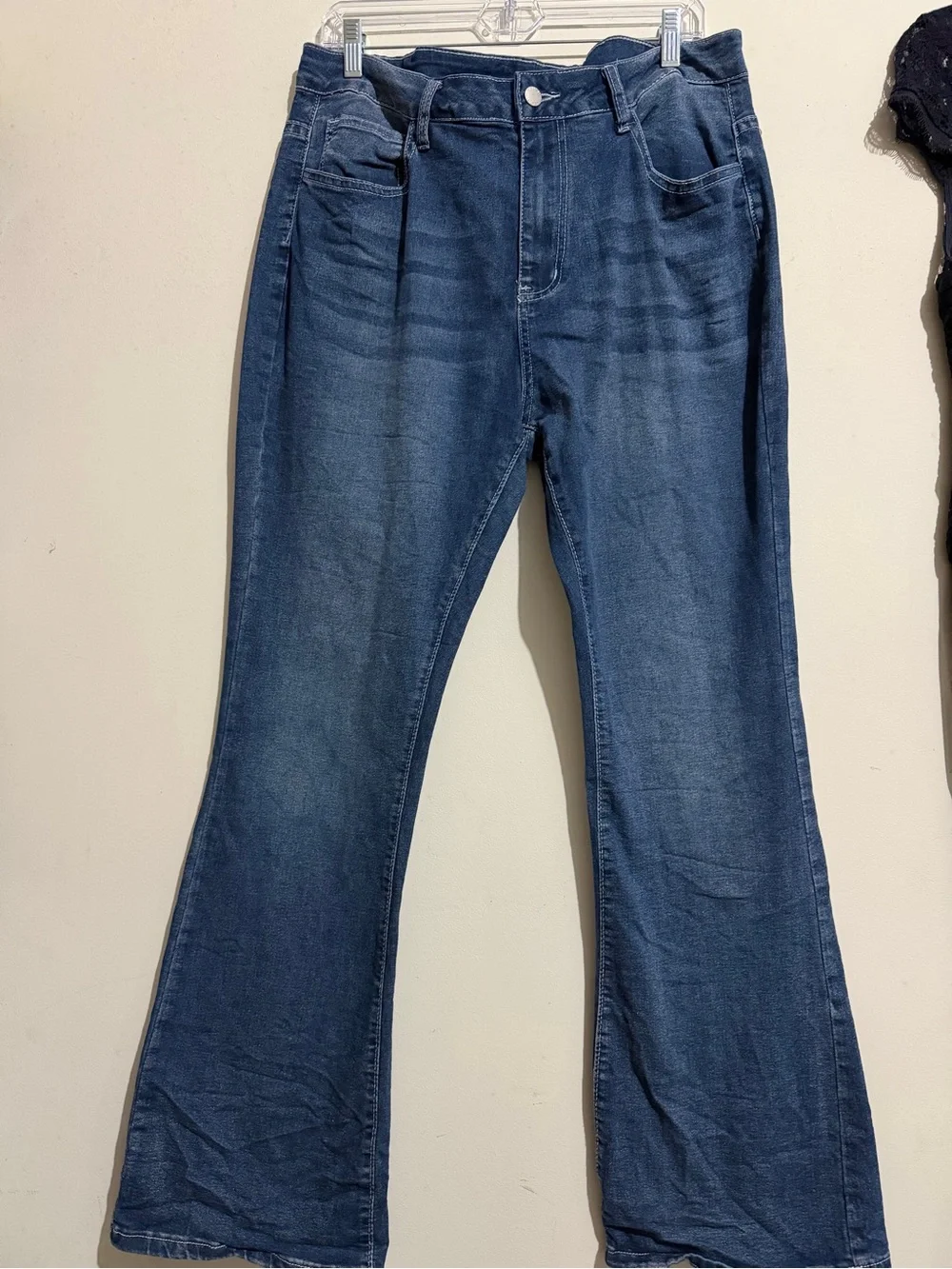 Classic Slim Straight Women’s Jeans - Dark Blue Wash